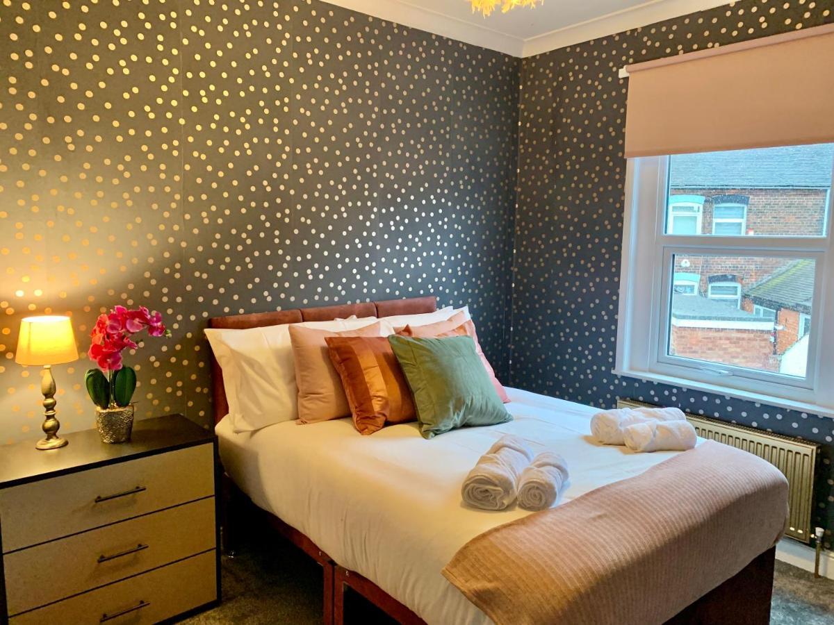 Stamer House By Yourstays, Stylish Quirky House, With 4 Double Bedrooms, Book Now! Stoke-on-Trent Exterior foto